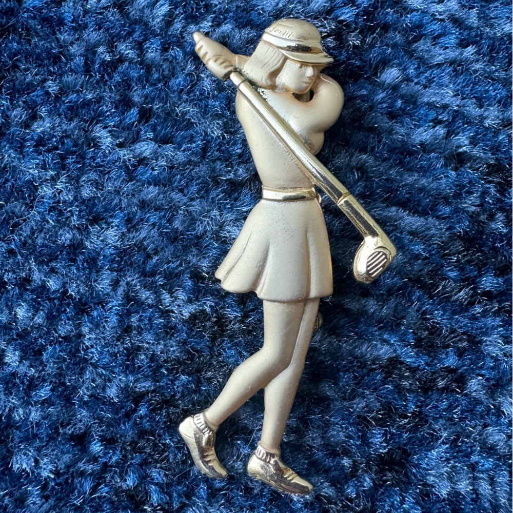 Vintage JJ Jonette Stamped Golfer Goldtone Brooch